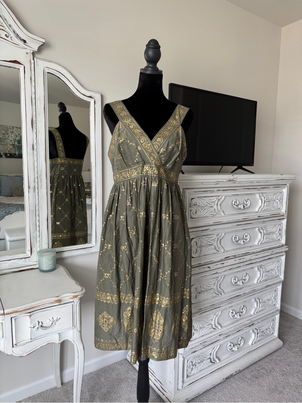 Y2K Michael Kors Olive Green Midi Dress with Gold Embroidery